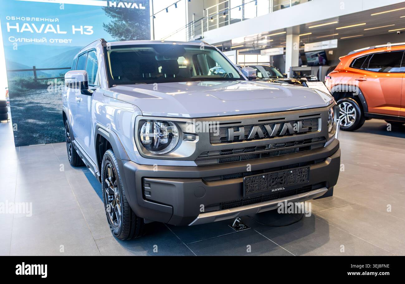 Samara, Russland - 23. Mai 2026: Haval H3-Fahrzeug im offiziellen Händlerzentrum. Chinesischer Automobilhersteller Stockfoto
