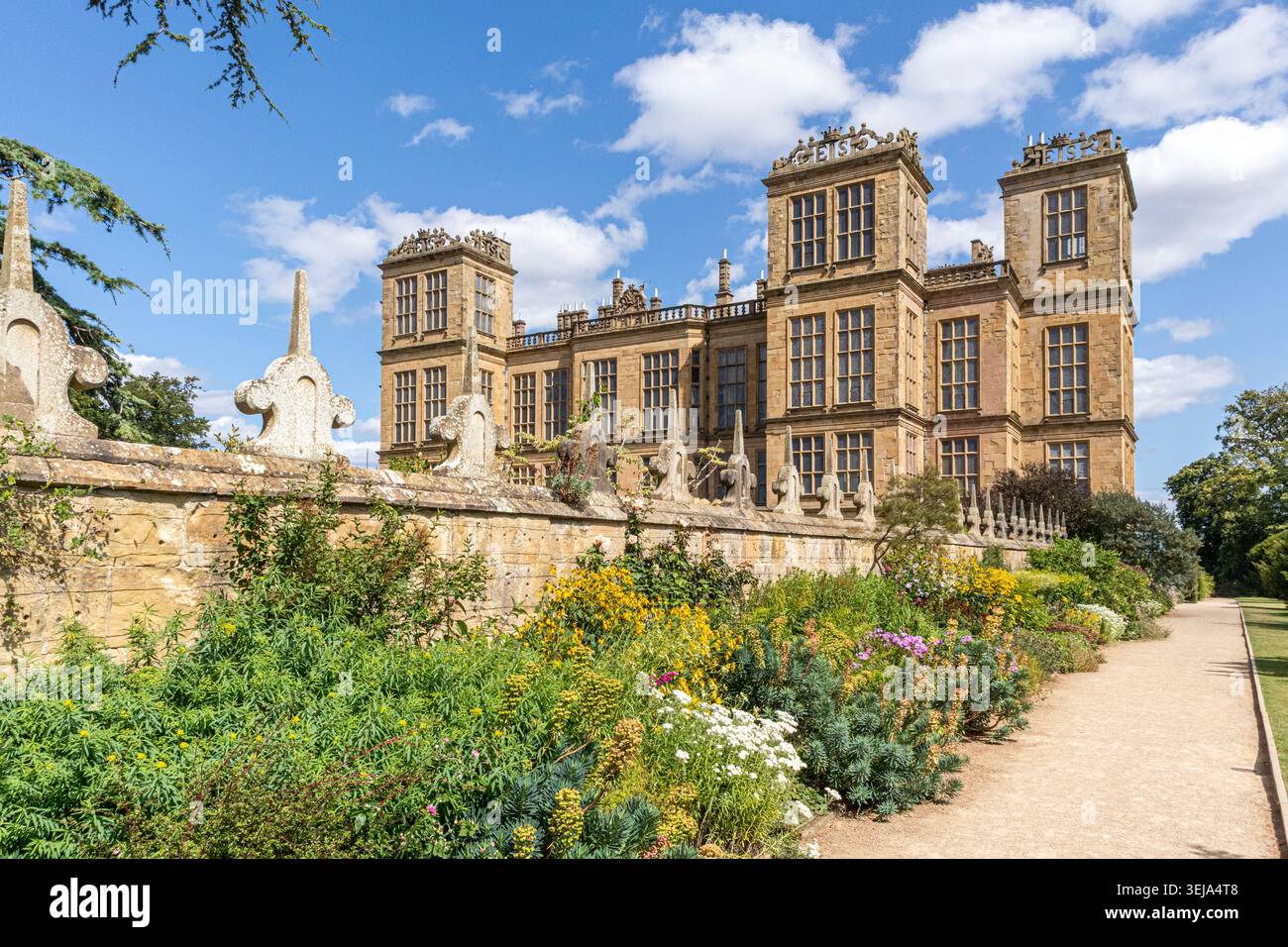 Hardwick Hall - ein elisabethanisches Haus, das in den 1590s Jahren von Bess of Hardwick in Derbyshire, England, erbaut wurde Stockfoto