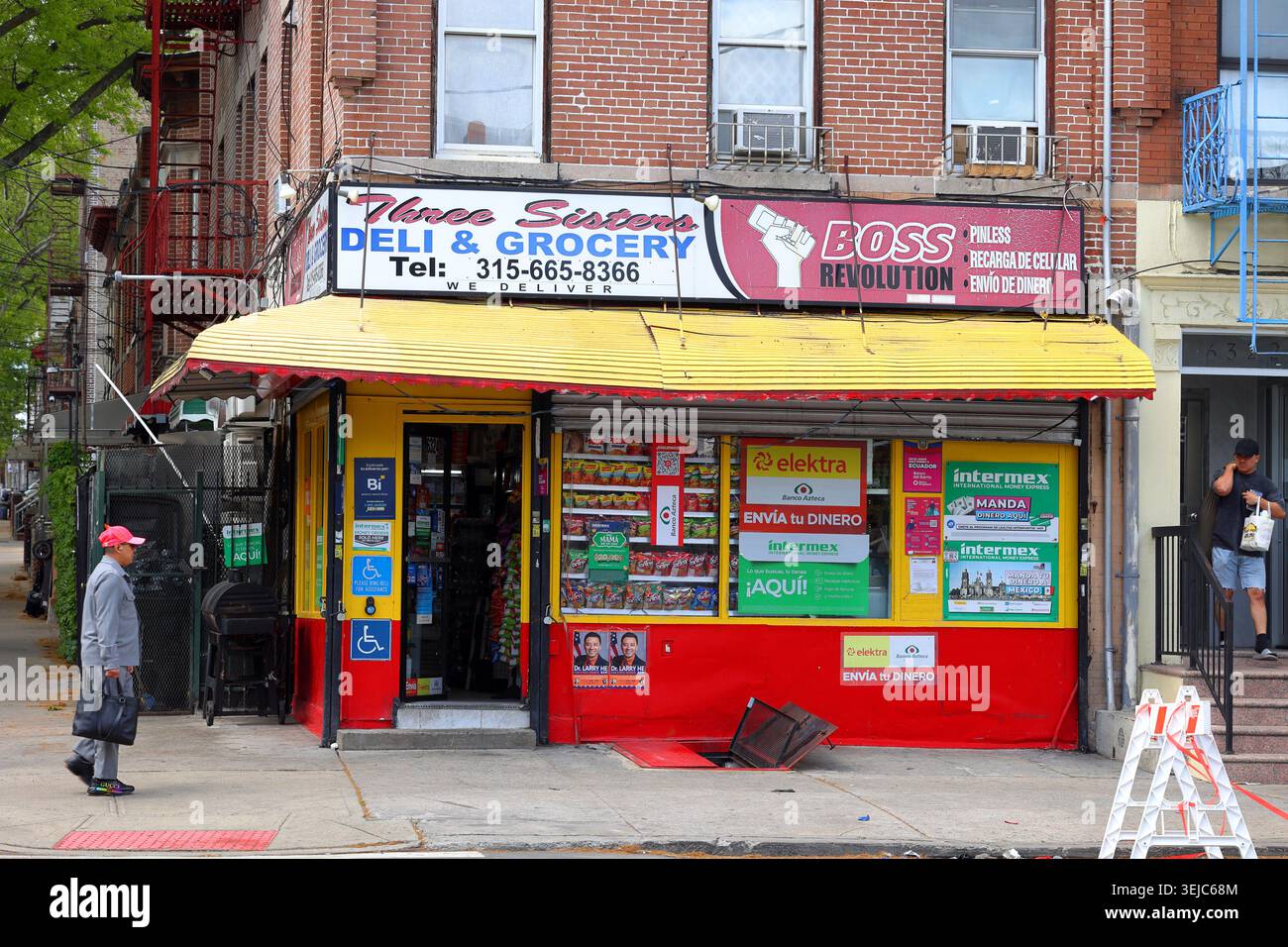 Three Sisters Deli, 6324 14th Ave, Brooklyn, New York, New York, New York, New York, New York, Boutique eines mexikanischen Feinkostgeschäfts, Bodega im Borough Park. Stockfoto