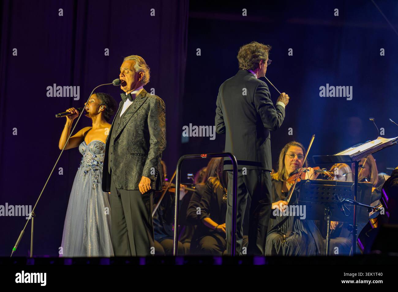 Andrea Bocelli Romanza - 30. Jahrestag World Tour Istanbul Konzert 2026 BJK Tüpraş Stadium 06.30.2026 Stockfoto