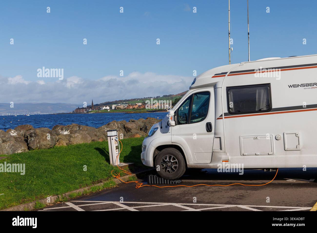 Campervvan Elektroanschluss, Largs, Schottland, Großbritannien Stockfoto