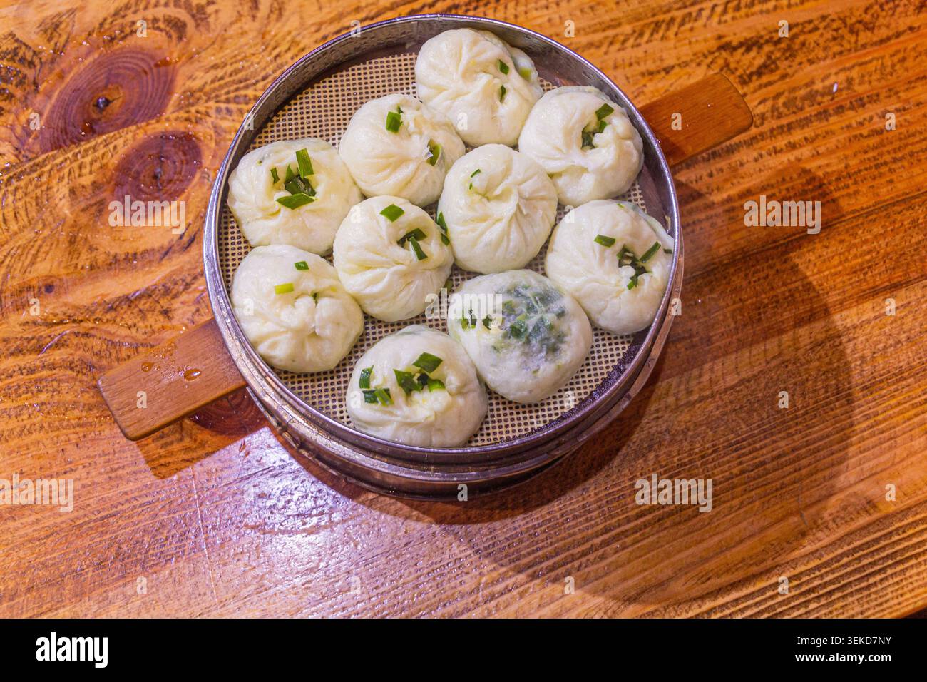 Gedämpfte Teigtaschen - Frühstück in Peking, China Stockfoto