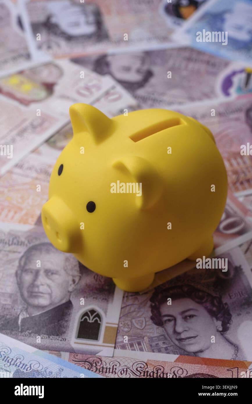 Großbritannien Papiergeld, Pfund Sterling, Bargeld für Finanz- und Geschäftstransaktionen. Großbritannien Geld als Hintergrund für Ihr Design Stockfoto