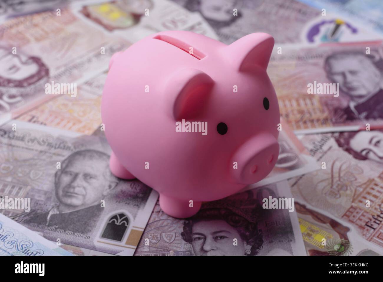 Großbritannien Papiergeld, Pfund Sterling, Bargeld für Finanz- und Geschäftstransaktionen. Großbritannien Geld als Hintergrund für Ihr Design Stockfoto