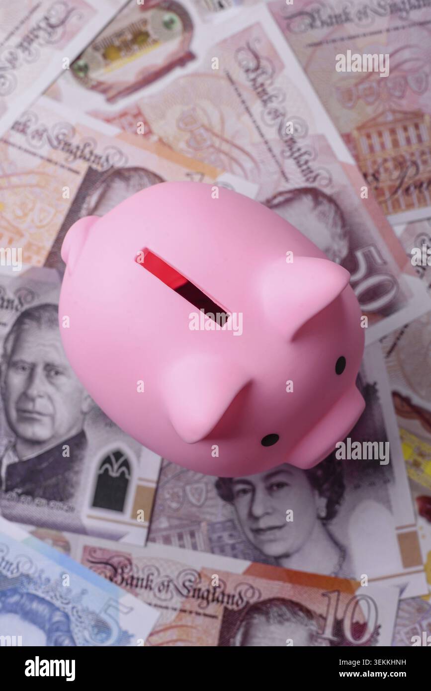 Großbritannien Papiergeld, Pfund Sterling, Bargeld für Finanz- und Geschäftstransaktionen. Großbritannien Geld als Hintergrund für Ihr Design Stockfoto
