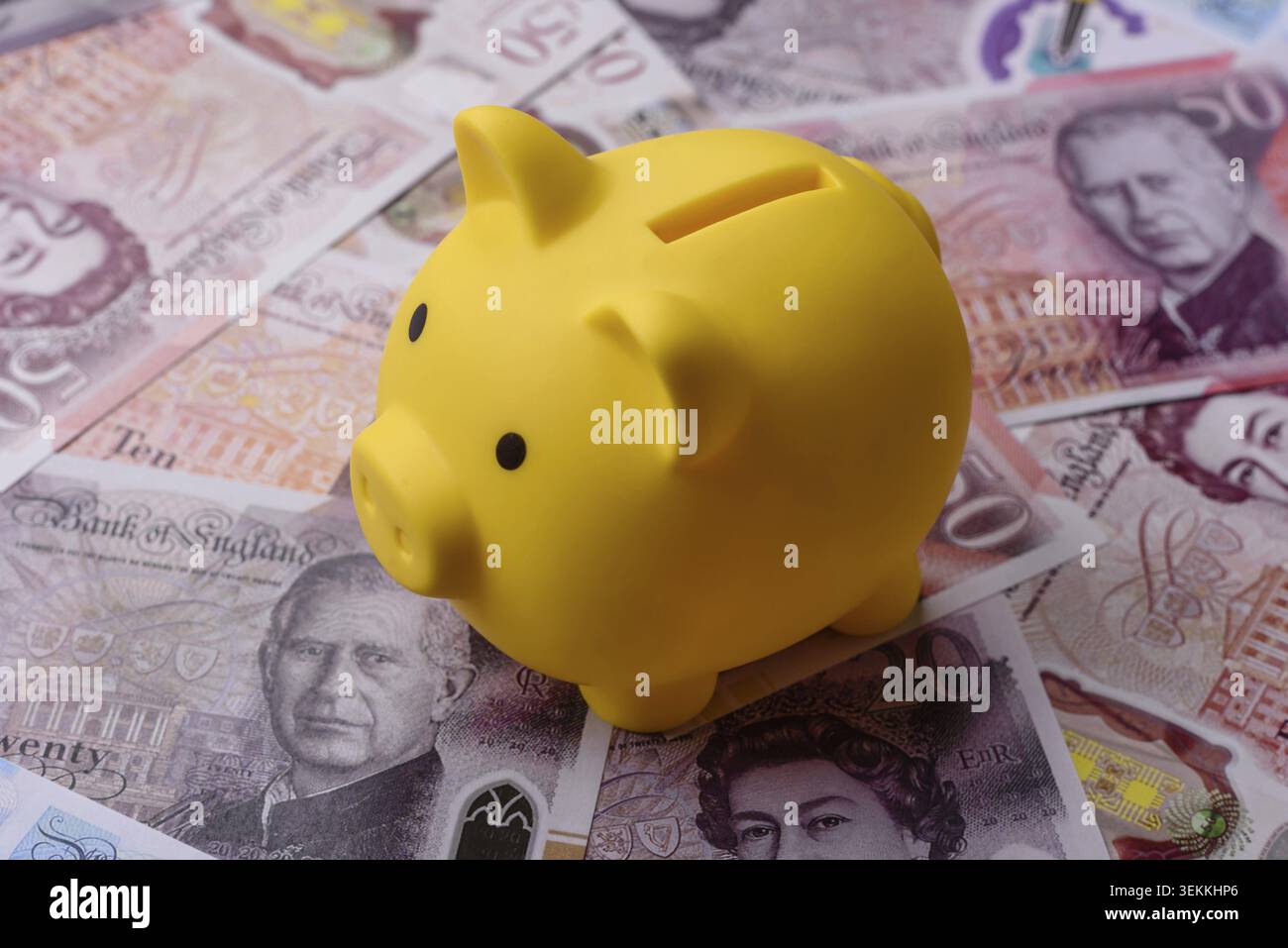 Großbritannien Papiergeld, Pfund Sterling, Bargeld für Finanz- und Geschäftstransaktionen. Großbritannien Geld als Hintergrund für Ihr Design Stockfoto