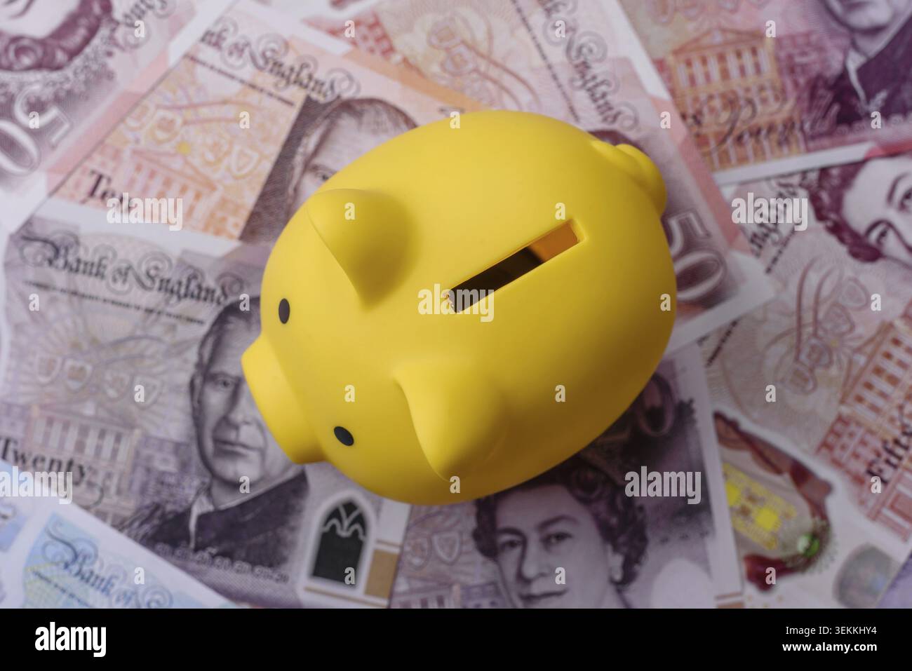 Großbritannien Papiergeld, Pfund Sterling, Bargeld für Finanz- und Geschäftstransaktionen. Großbritannien Geld als Hintergrund für Ihr Design Stockfoto