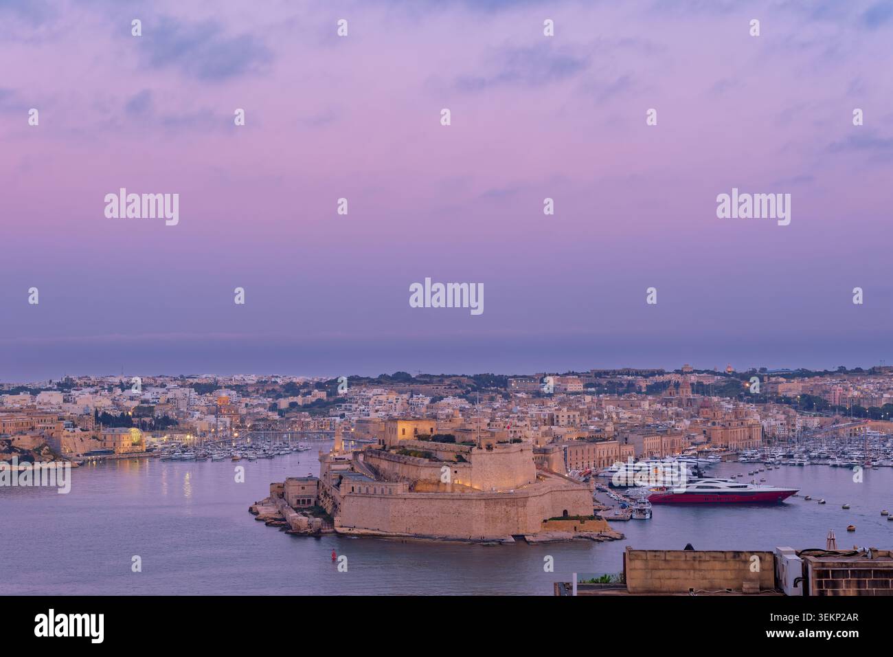 Sonnenuntergang über Vallettas Grand Harbour Stockfoto