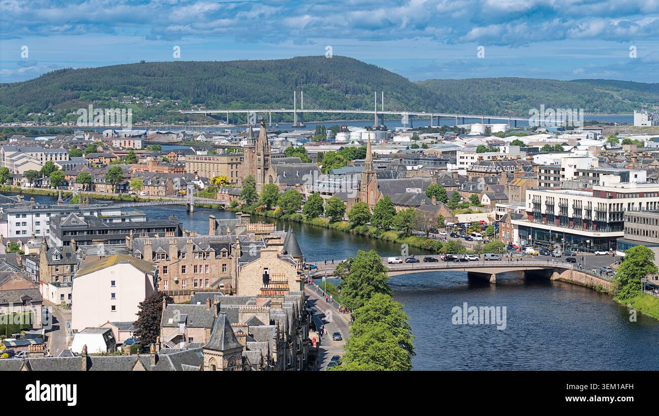 Inverness Schottland Frühsommer die Ness Bridge Greig Street Bridge und die Kessock Bridge Stockfoto