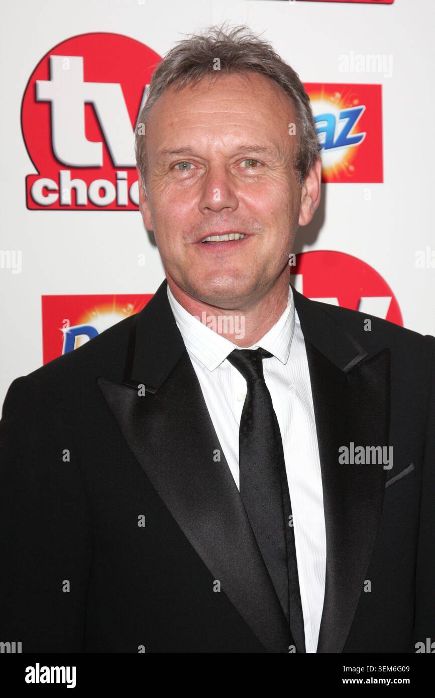ANTHONY HEAD TV Choice Awards 2010 im Dorchester Hotel, Park Lane, London, 6. September 2010. Porträt Kopfaufnahme schwarz Krawatte weißes Hemd CAP/ROS ©Steve Ross/Capital Pictures Stockfoto