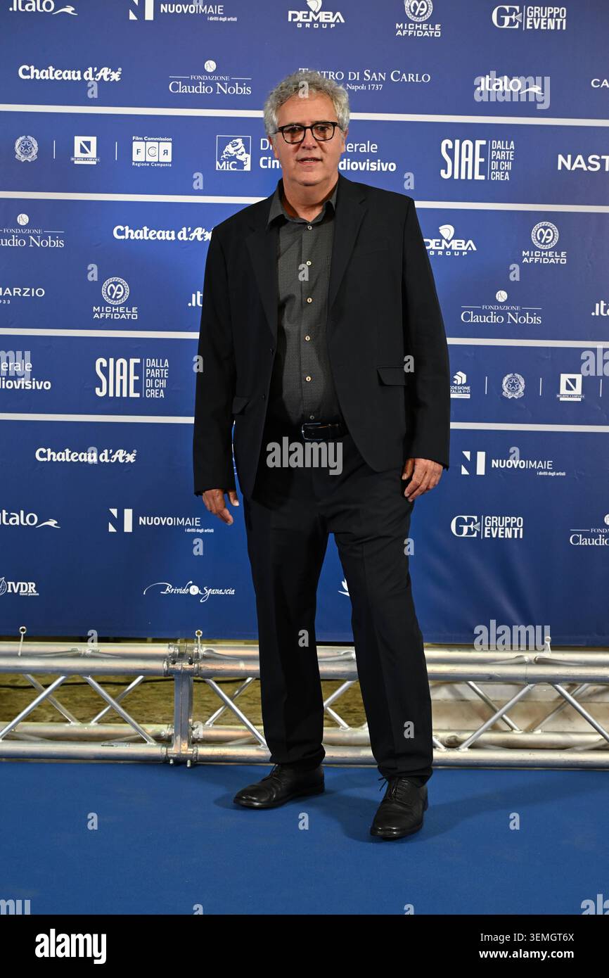 IPA85441144 - Neapel : San Carlo Theater . Roter Teppich Nastri d'argento TV-Serie . Auf dem Foto: Simone Spada Stockfoto