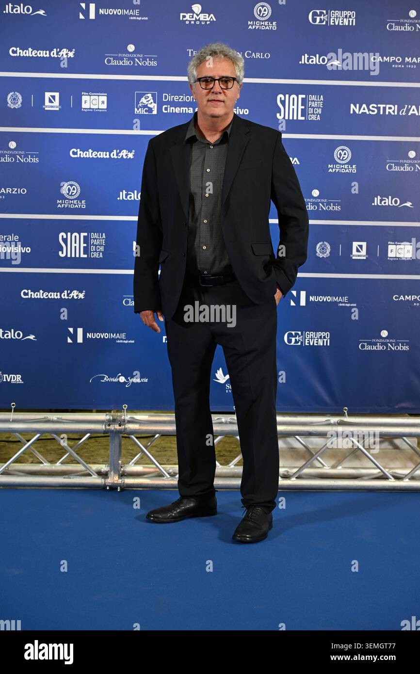 IPA85441149 - Neapel : San Carlo Theater . Roter Teppich Nastri d'argento TV-Serie . Auf dem Foto: Simone Spada Stockfoto