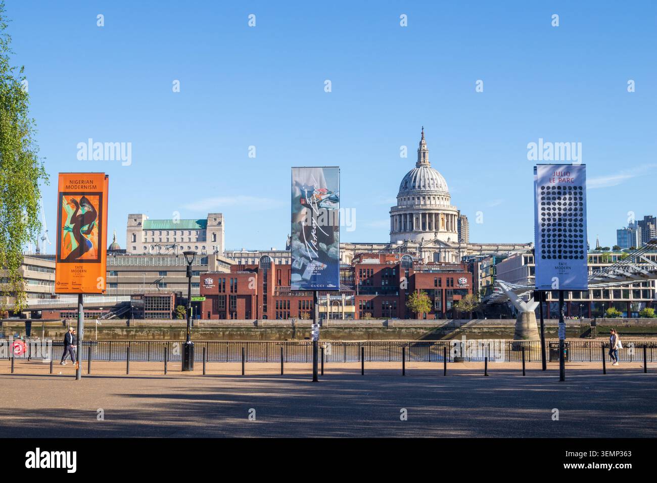 Blick vom Tate Modern in Richtung St. Paul's Cathedral, Bankside, London, Großbritannien Stockfoto