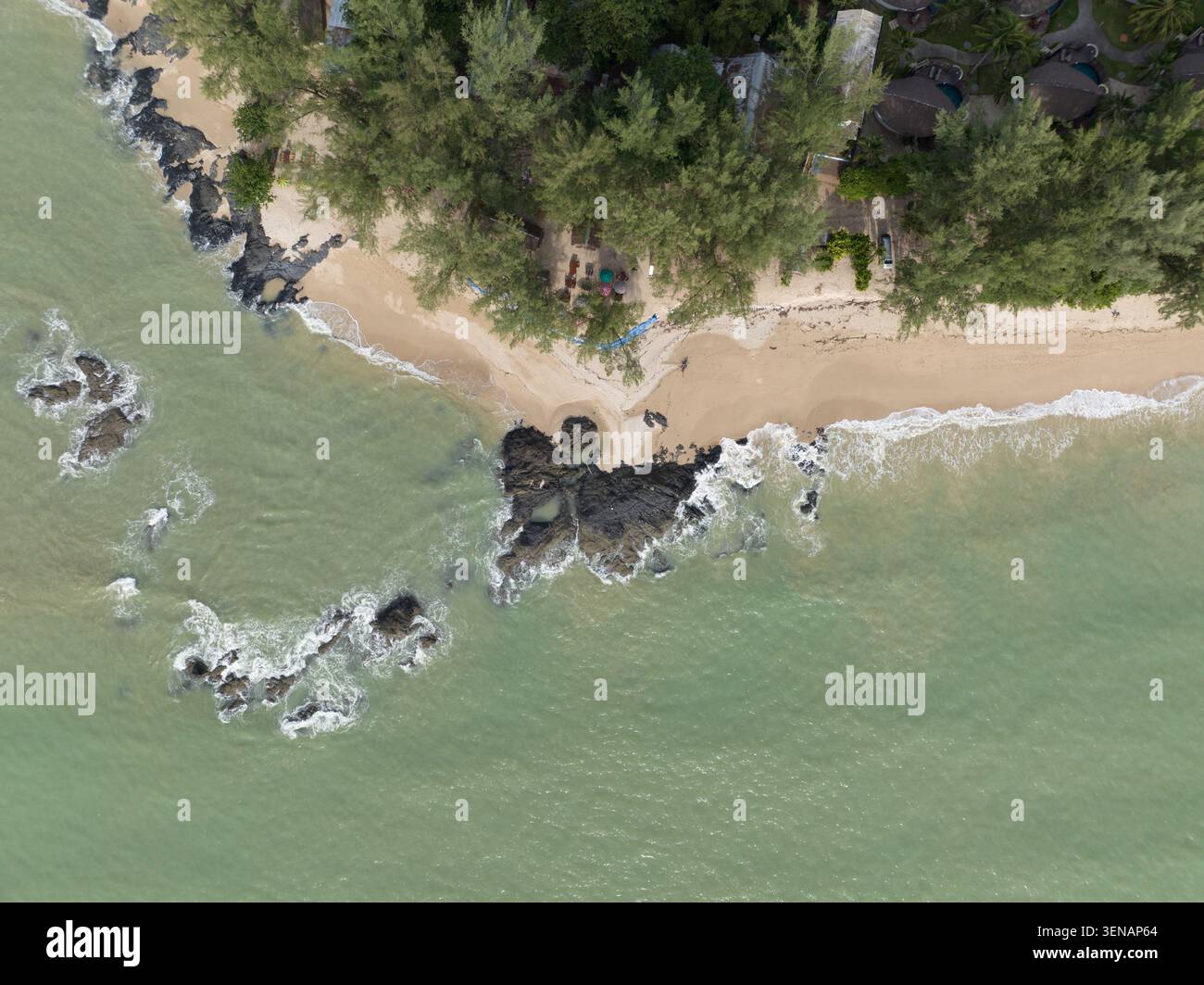 Thailand auf See. Asiatische Naturlandschaft. Luftaufnahme. Stockfoto