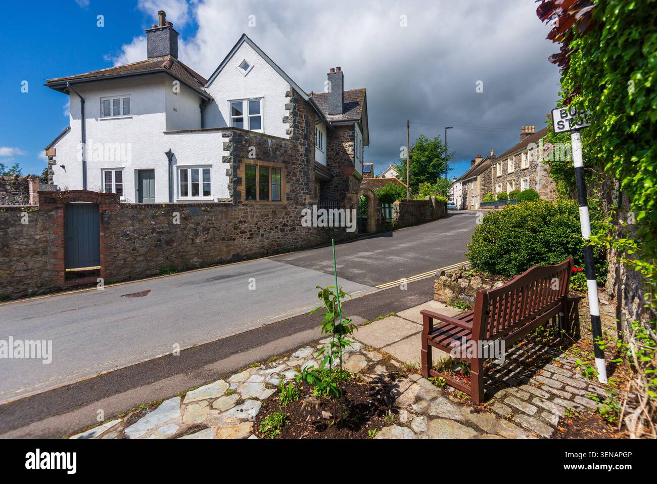 Bushaltestelle an der East Street, Bovey Tracey, Devon Stockfoto