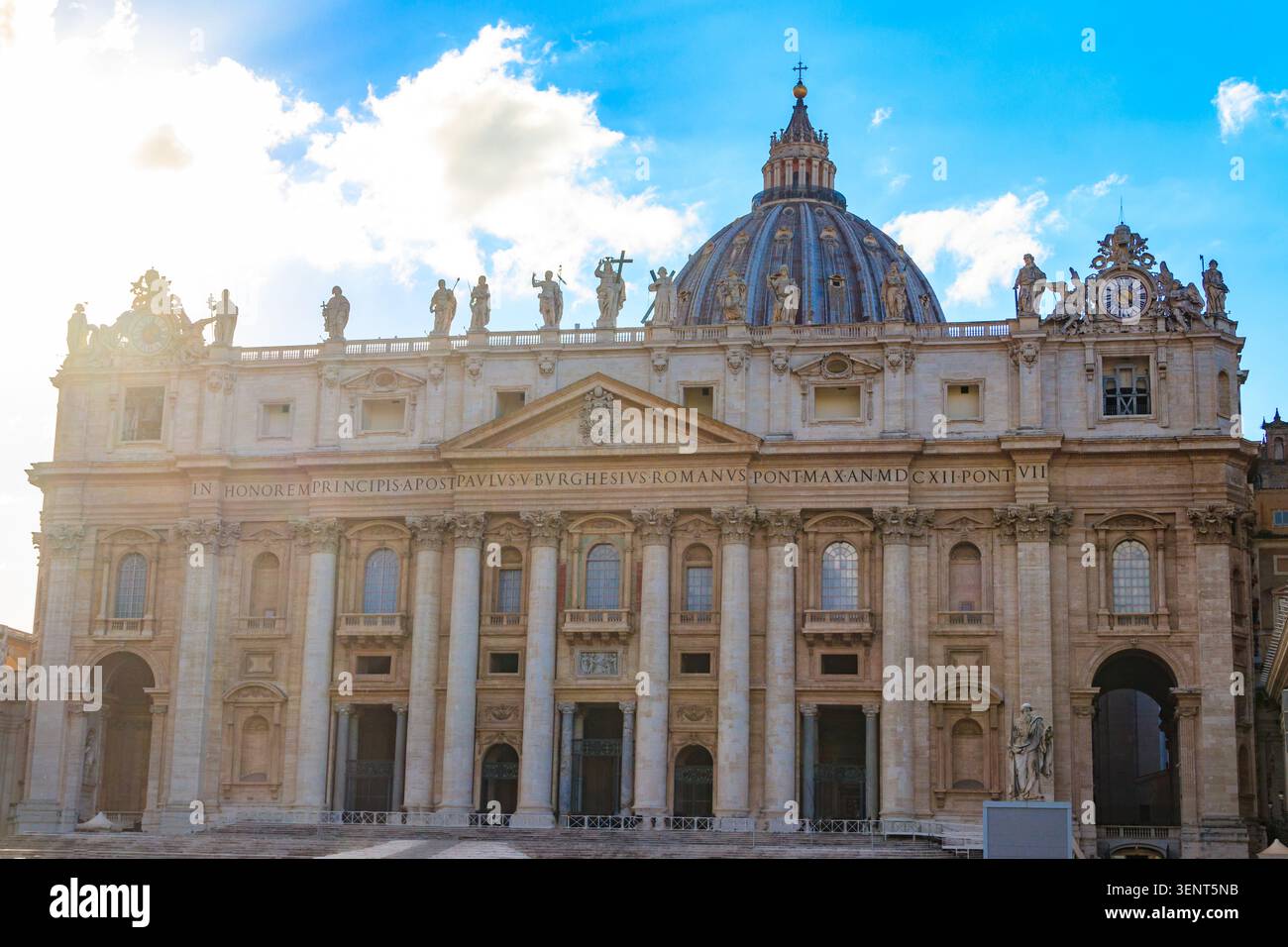 Päpstliche Basilika des Heiligen Petrus im Vatikan Stockfoto