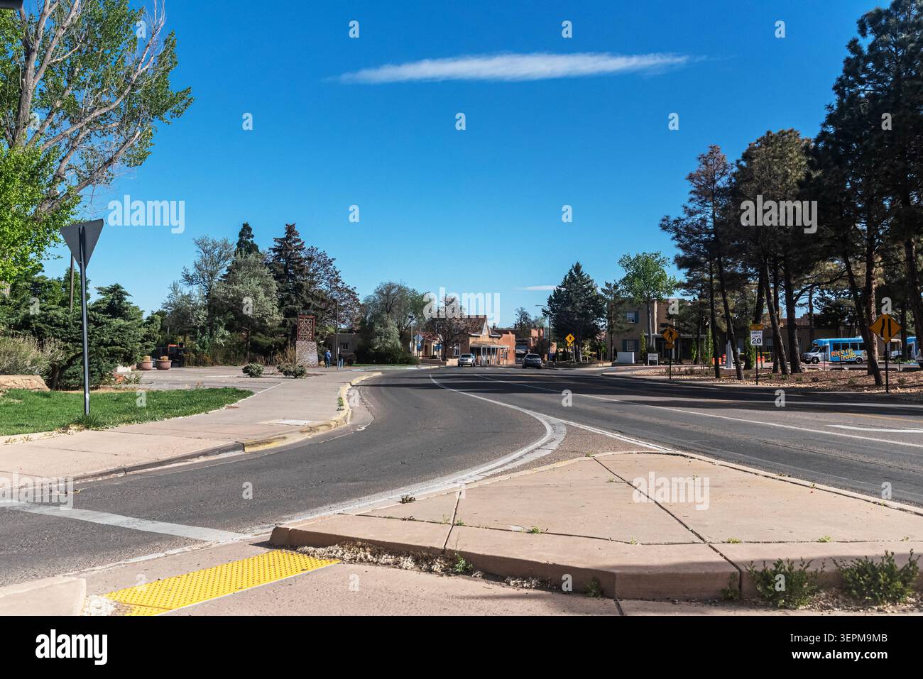 Häuser und Straßen von Santa Fe, New Mexico, USA Stockfoto