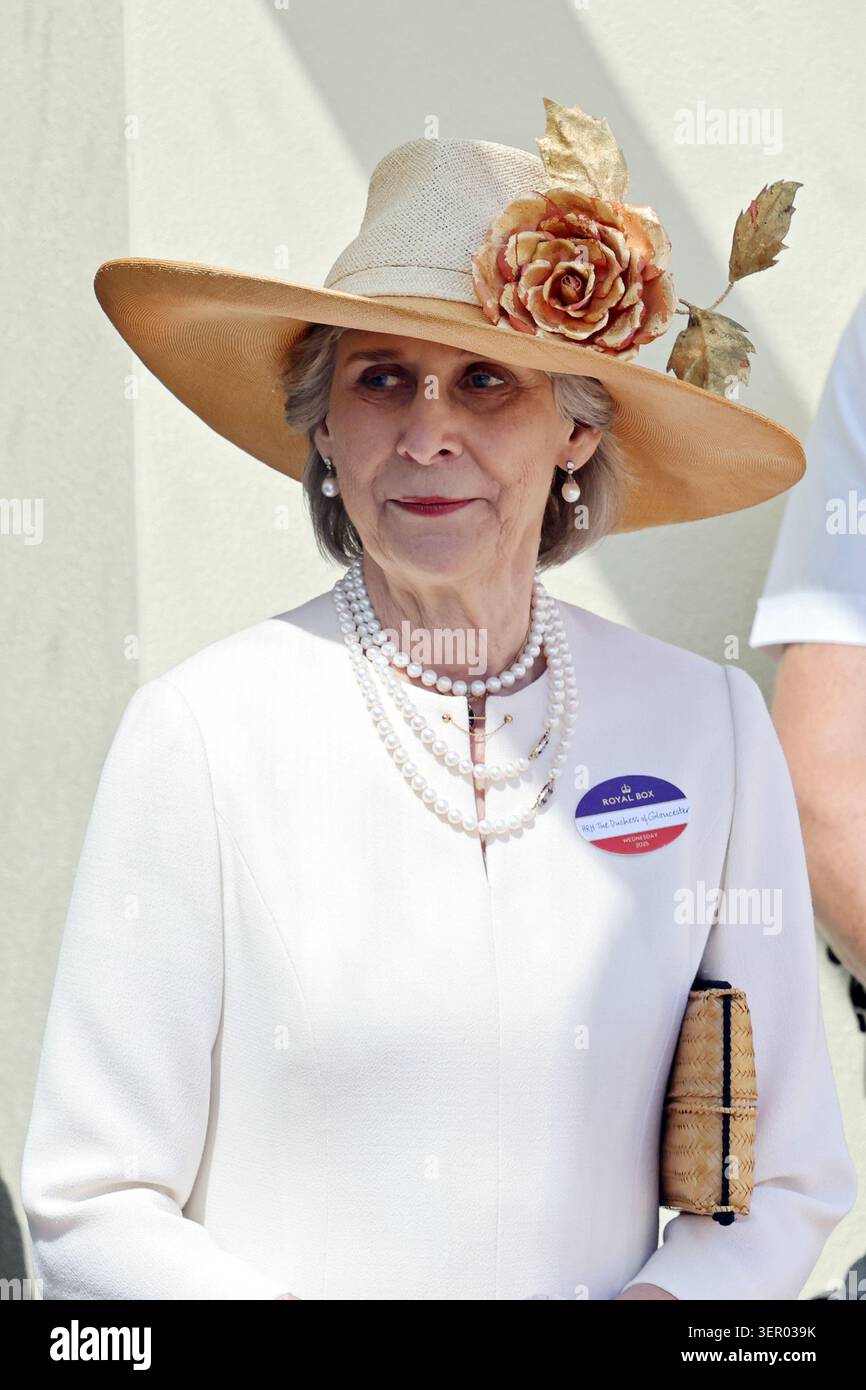 18.06.2025, Vereinigtes Königreich, Windsor, Ascot - HRH Birgitte, Herzogin von Gloucester. 00S250618D772CAROEX.JPG [MODELLVERSION: NEIN, EIGENSCHAFTSFREIGABE: NEIN (C) Stockfoto