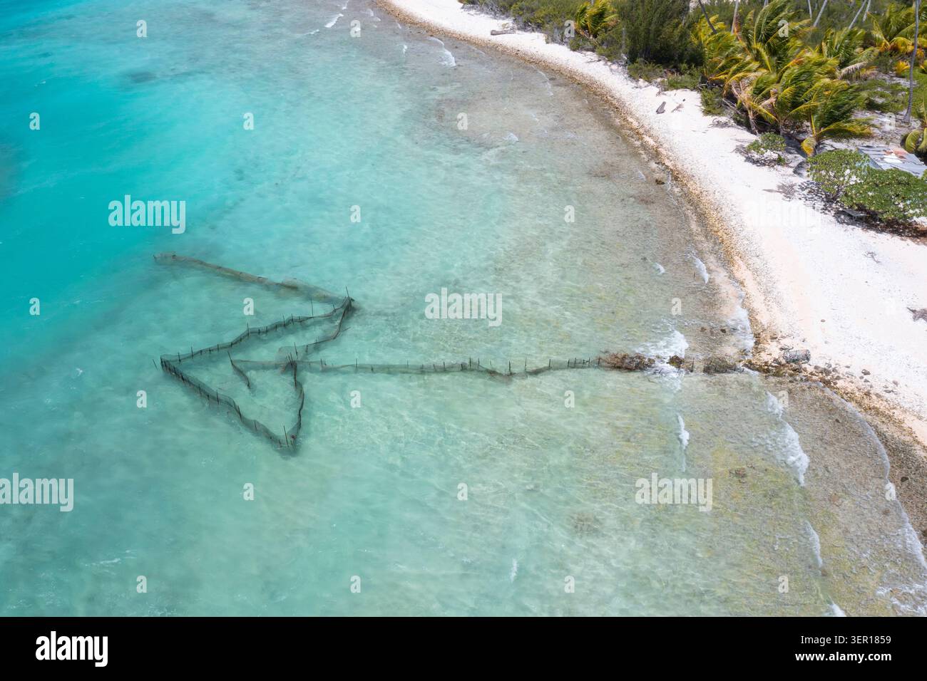 Fischfallen auf dem Pukarua-Atoll, Französisch-Polynesien Stockfoto