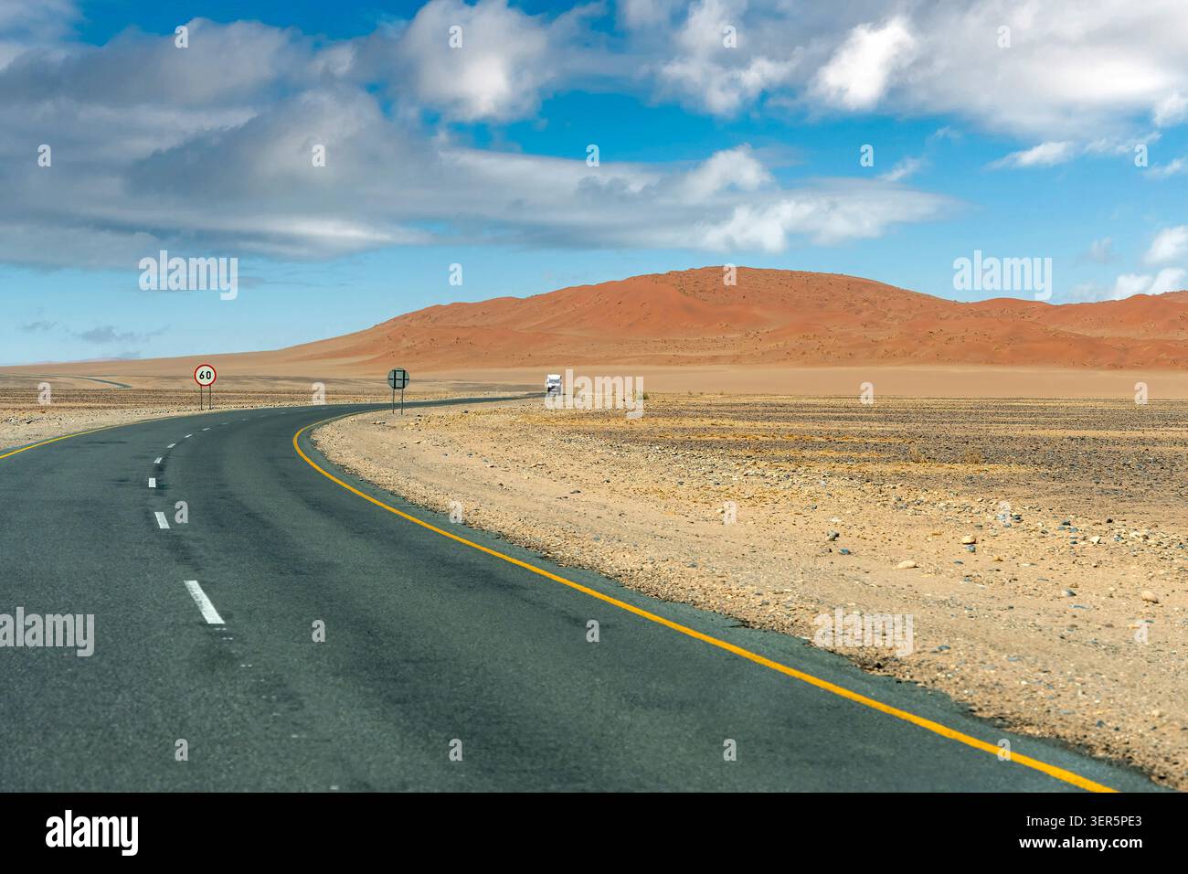 Namibrand, Namibia - Schotterstraßen - Namibia. Schotterstraßen im NamibRand Nature Reserve, Namibia. Stockfoto