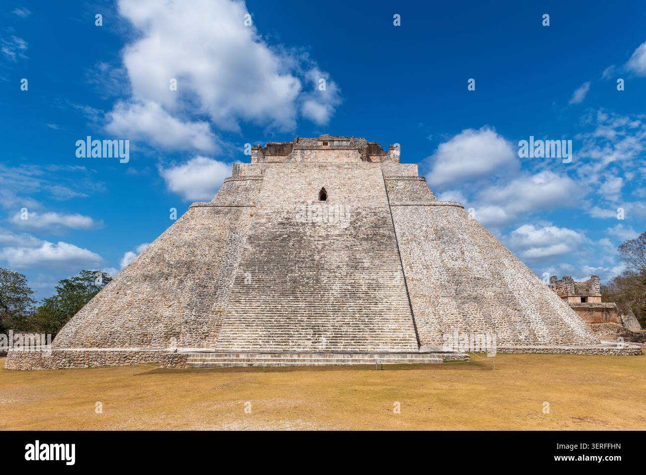 Maya-Pyramide des Magiers, Uxmal, Mexiko. Stockfoto