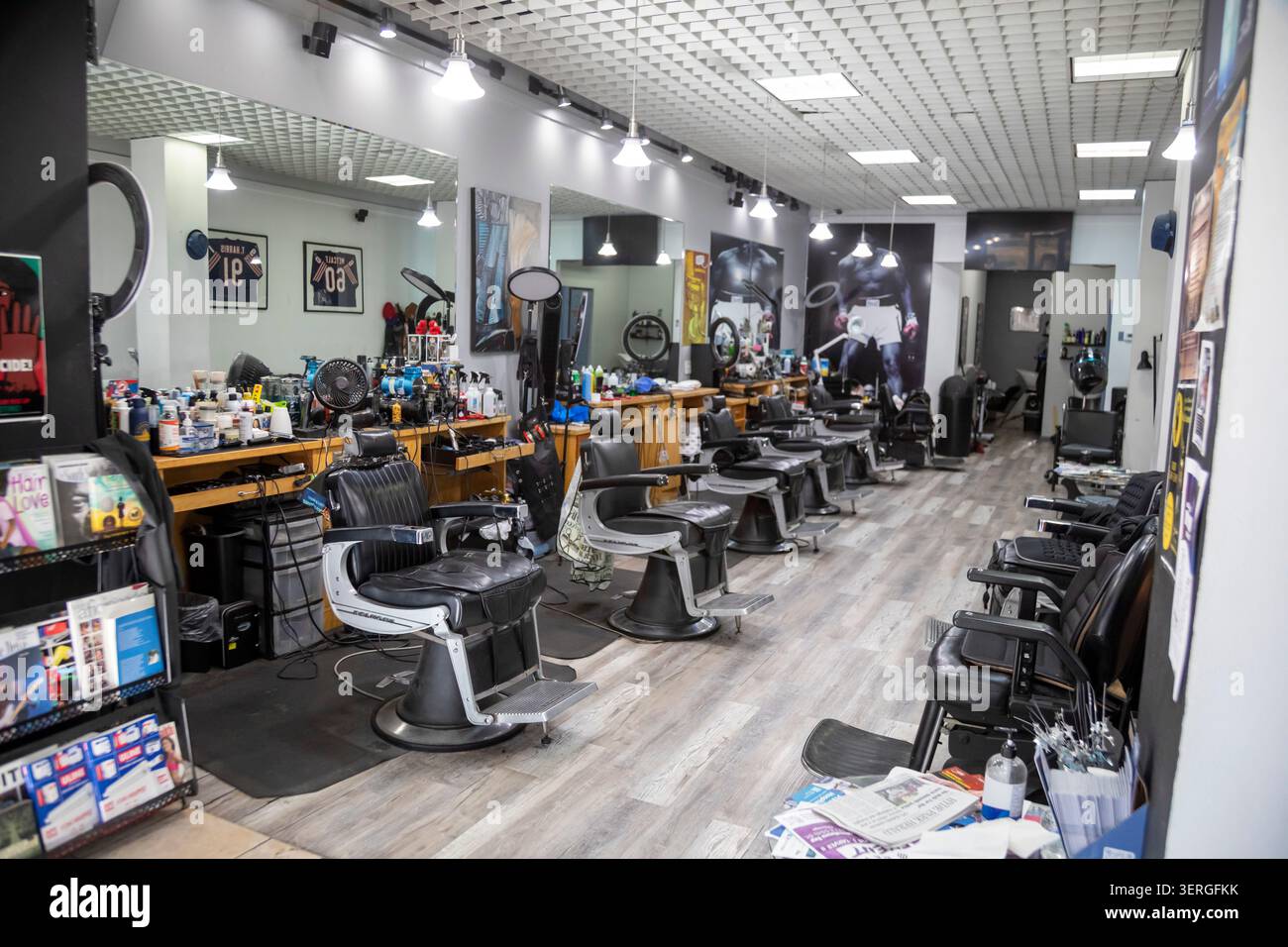 Chicago, Illinois – der Hyde Park Hair Salon, in dem Barack Obama während seines Lebens in der Nachbarschaft die Haare schneiden ließ. Stockfoto