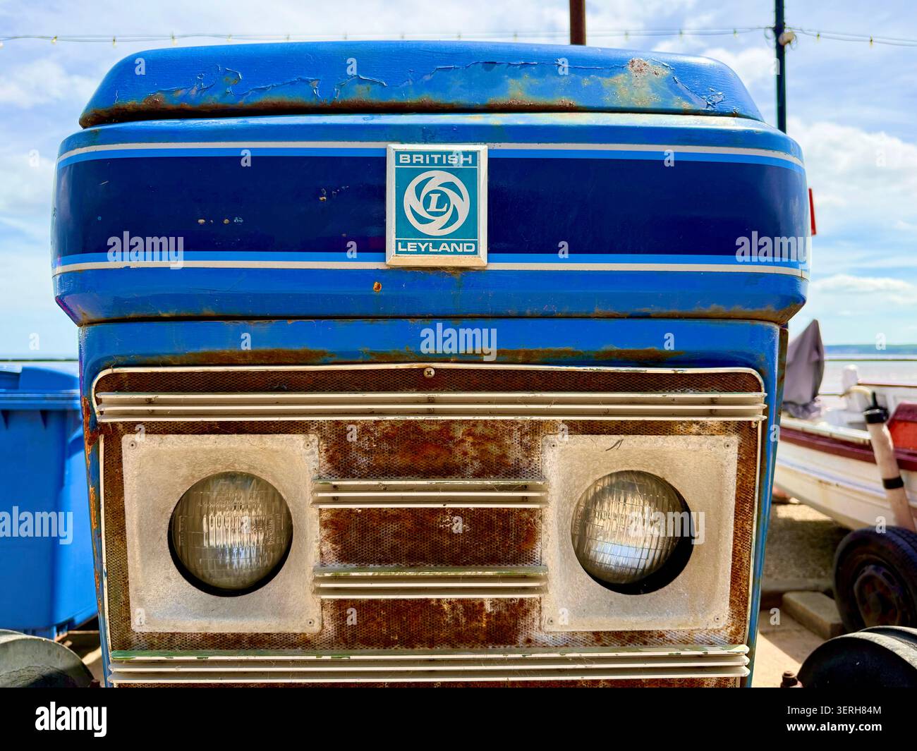 Ein alter britischer Leyland-Traktor in Großbritannien Stockfoto