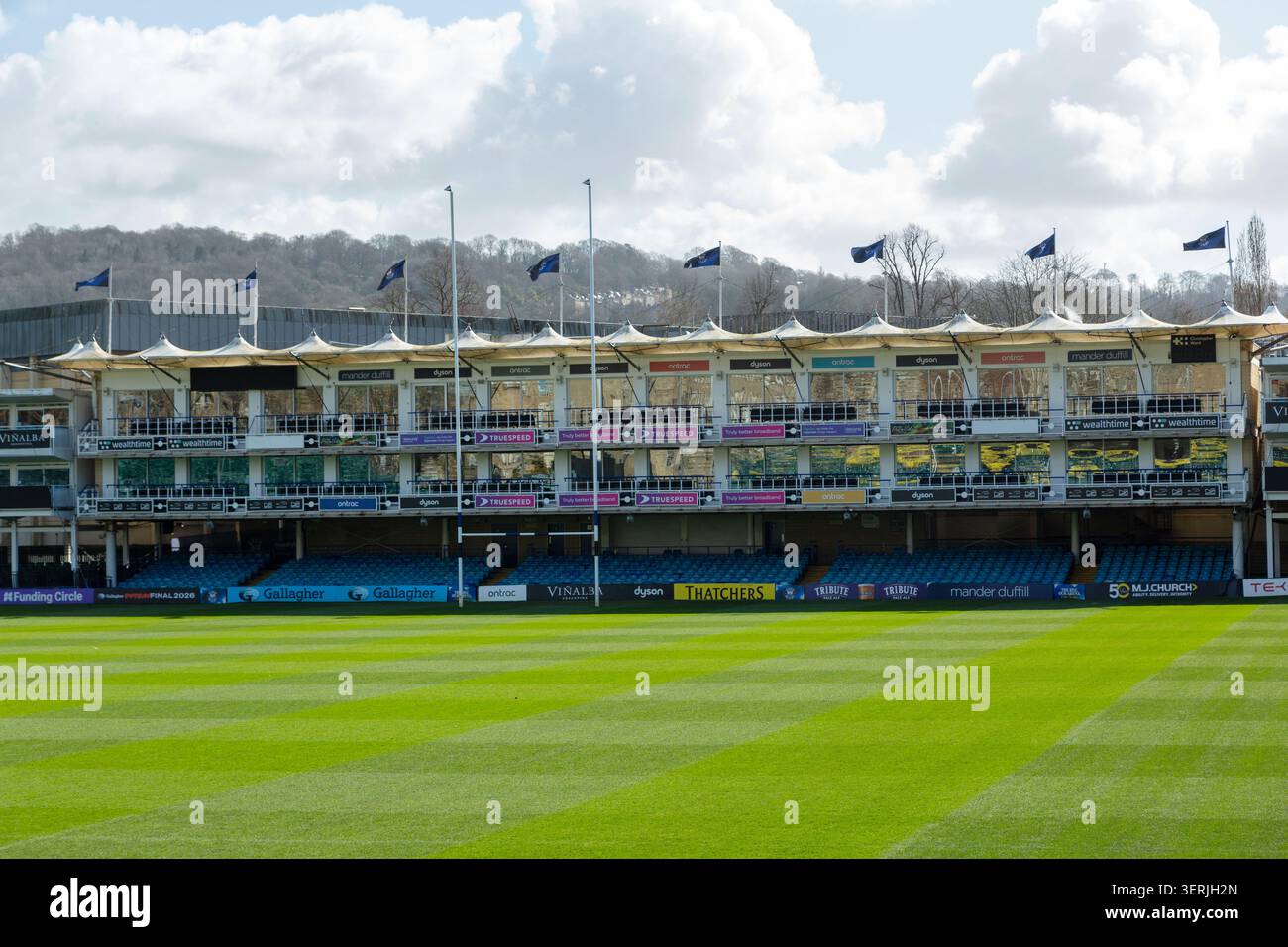 The Recreation Ground, allgemein bekannt als The Rec, ist das Heimstadion des Bath Rugby in Somerset, England Stockfoto