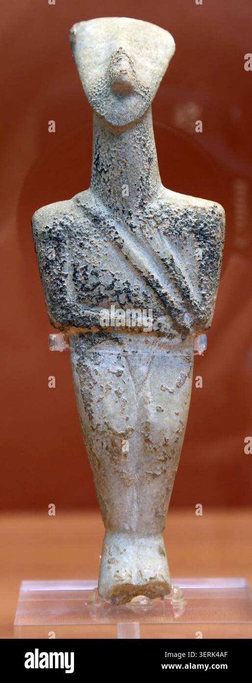 Frühe Bronzezeit. Jahrtausend v. Chr. Männliche Figur der Kykladen. "Jäger-Krieger", mit einem Baldrik. Die Frühkykladische I. Griechenland. Stockfoto