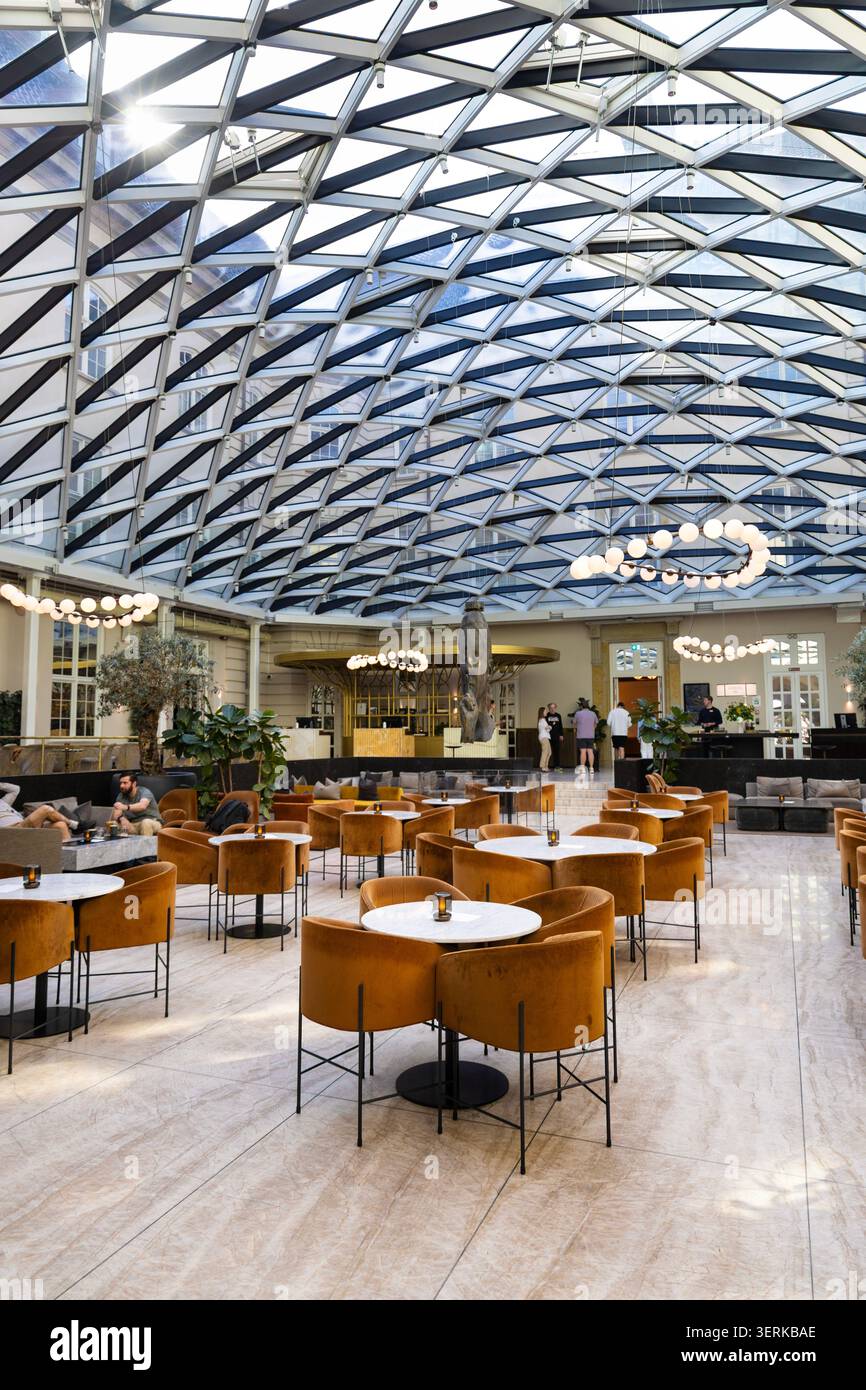 Courtyard Bar im Villa Copenhagen Hotel, Kopenhagen, Dänemark Stockfoto