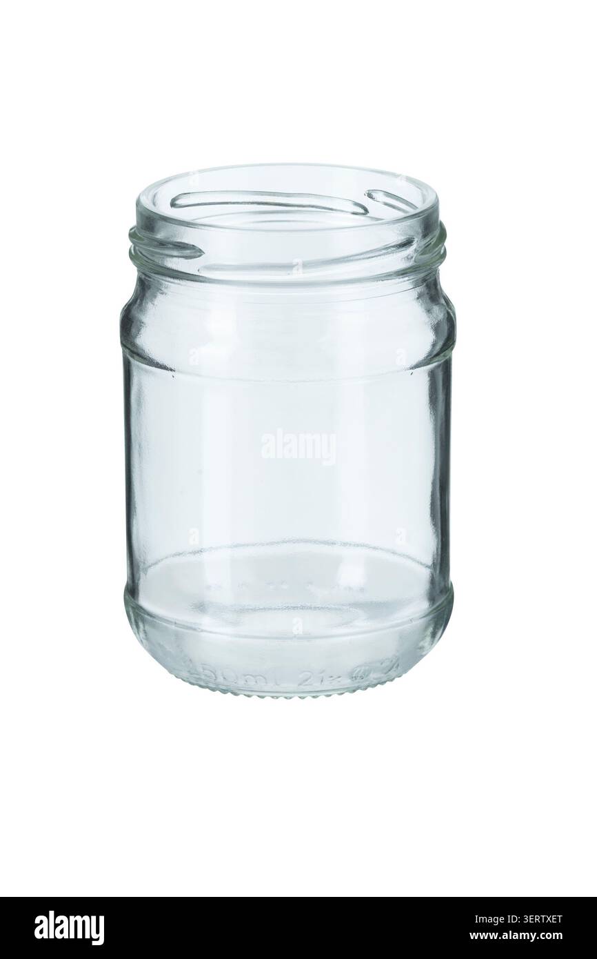 Transparentes Glasglas isoliert auf weißem Hintergrund, bereit für die Produktplatzierung isoliert auf weißem Hintergrund Stockfoto