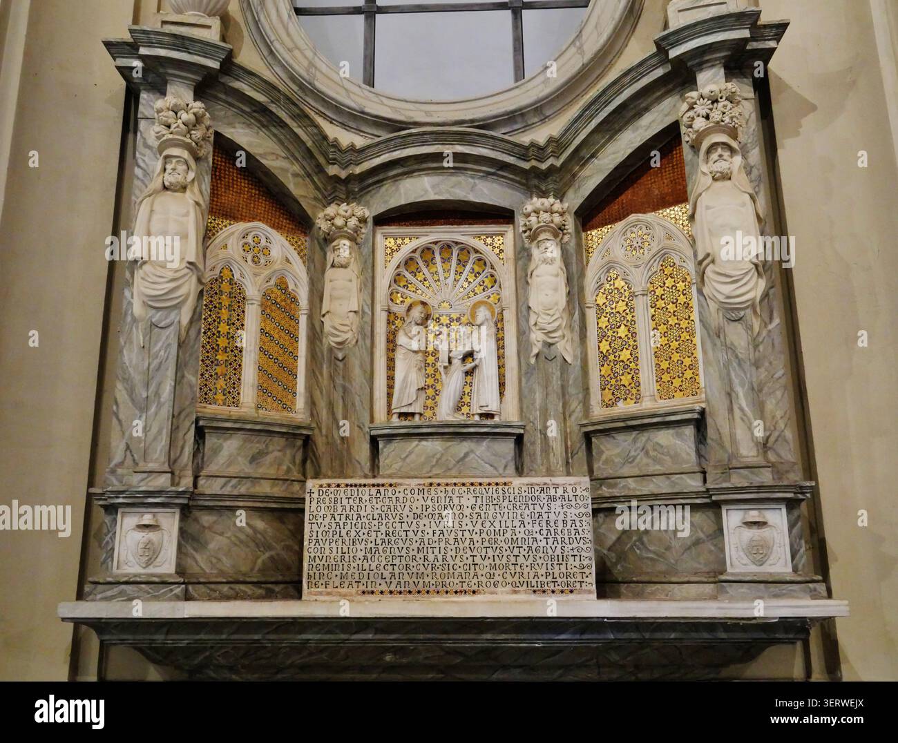 Kirchenschiff der Basilika Papale di San Giovanni in Laterano/Kathedrale St. Johannes/Lateran Basilca, Rom, Latium, Italien, April 2024 Stockfoto