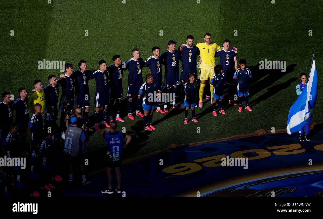 Die schottischen Spieler stehen vor dem Spiel der FIFA-Weltmeisterschaft Gruppe C im Boston Stadium in Foxborough. Bilddatum: Freitag, 19. Juni 2026. Stockfoto