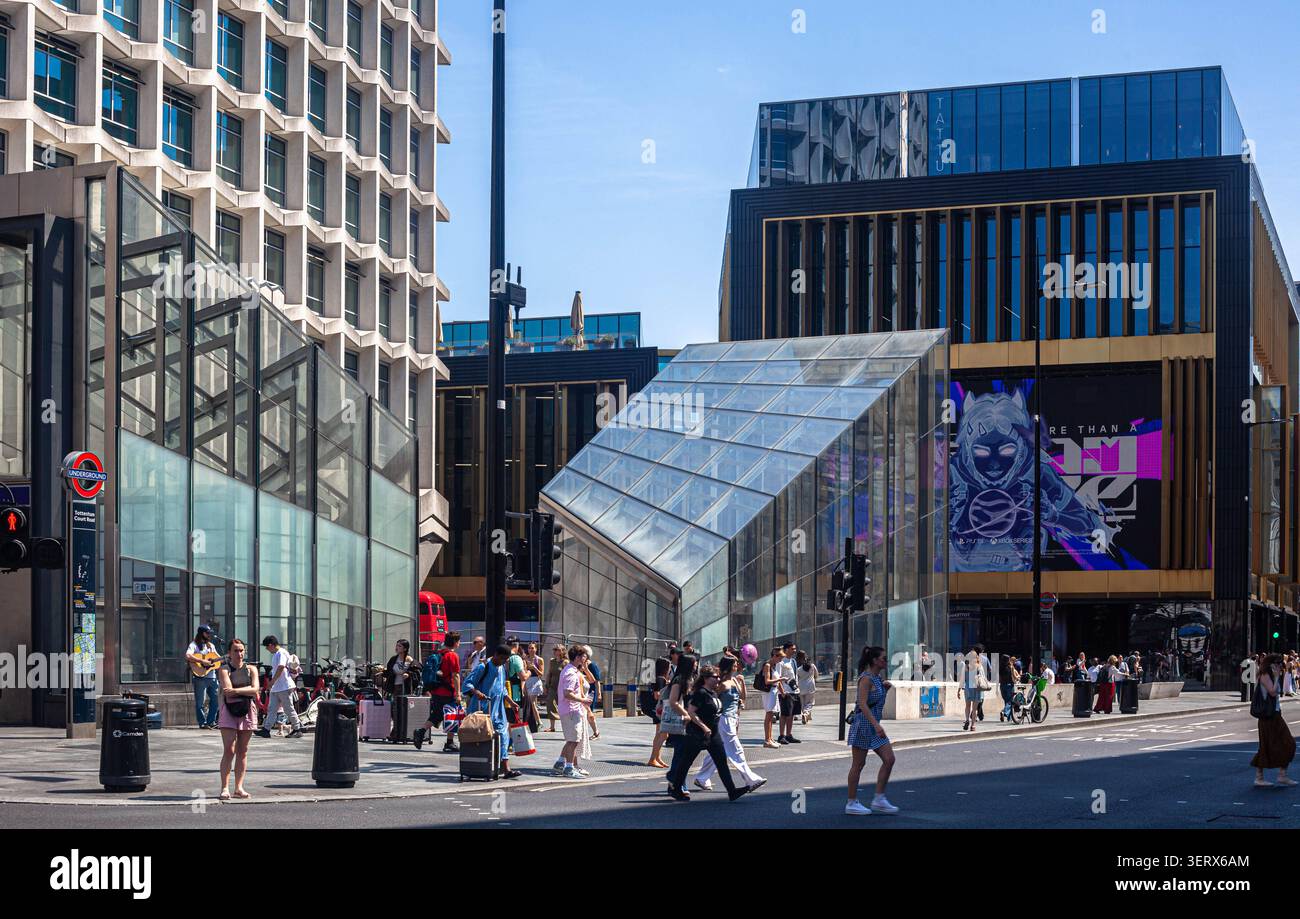 Tottenham Court Road U-Bahn-Station und Verkehrsknotenpunkt, Central London, England, Großbritannien. Stockfoto