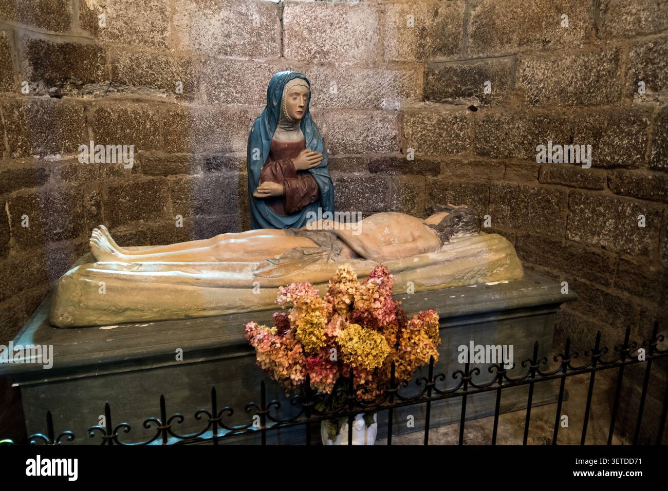Saint Urcize, regionaler Naturpark Aubrac, Saint Pierre und Saint Michel Kirche Saint Urcize, Grab Christi, Auvergne Rhone Alpes, Frankreich Stockfoto