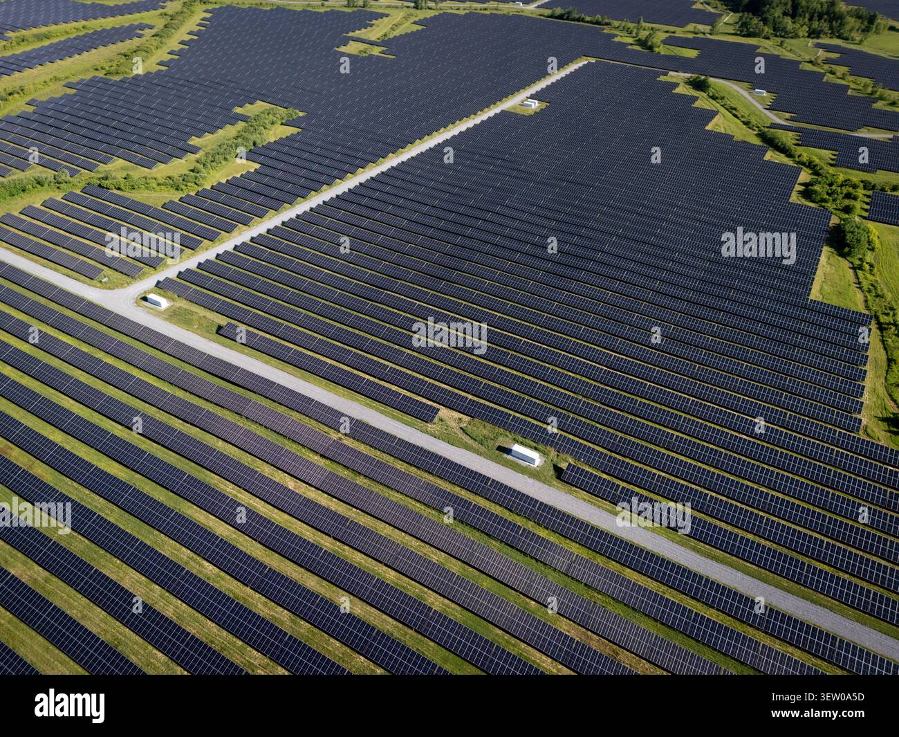 High River Energy Center, LLC ist ein Solarpark im Montgomery County, New York. Sie hat eine Kapazität von 90 MW. Stockfoto