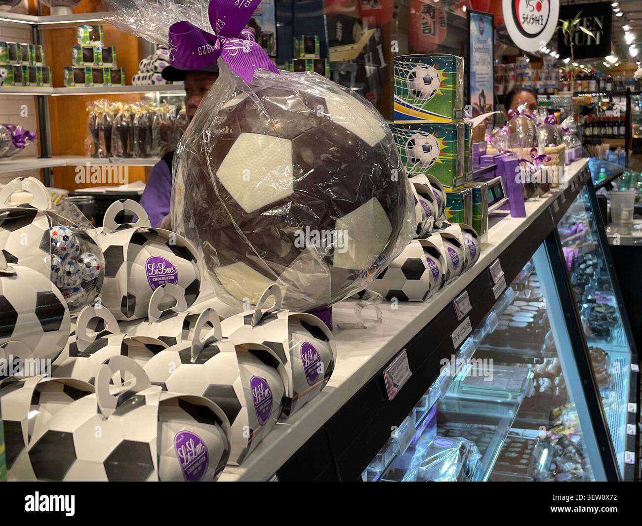 Grand Central Market ist ein Gourmet-Shopping-Ziel im Grand Central Terminal, New York City, USA 2026 - Smartphone-aufgenommenes Stockfoto
