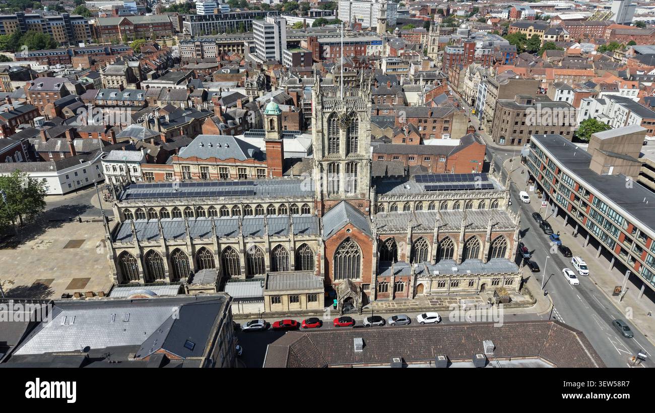 areal Views of Hull Minster ist eine anglikanische Kirche im Zentrum von Hull. Die Kirche hieß Holy Trinity Church. East Riding of Yorkshire, England Stockfoto