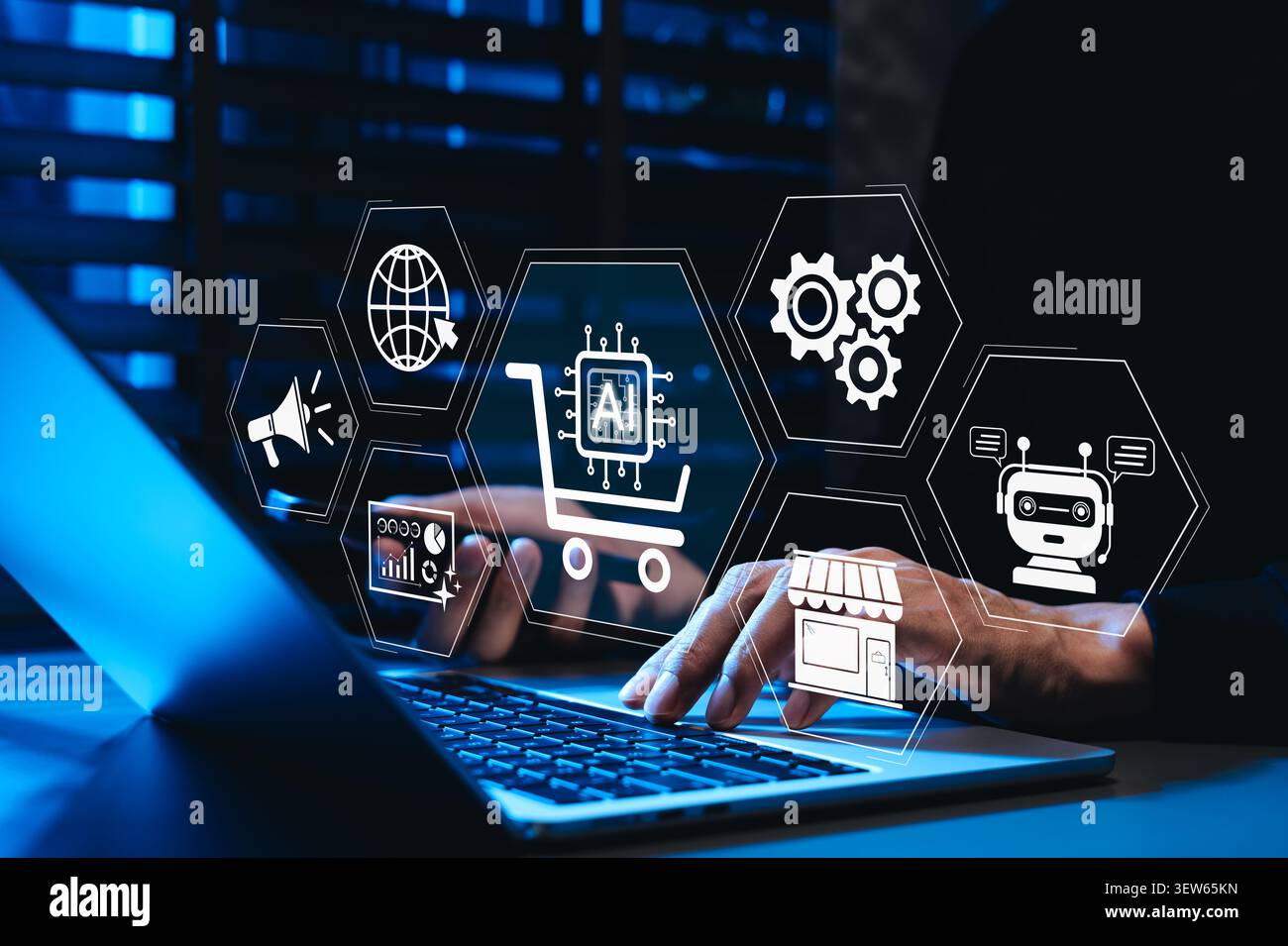 KI E-Commerce-Automatisierungskonzept. Person, die einen Laptop mit Einkaufswagen, Chatbot, Analyse- und Workflow-Symbolen, intelligenter Einzelhandelstechnologie, Online-Shop verwendet Stockfoto