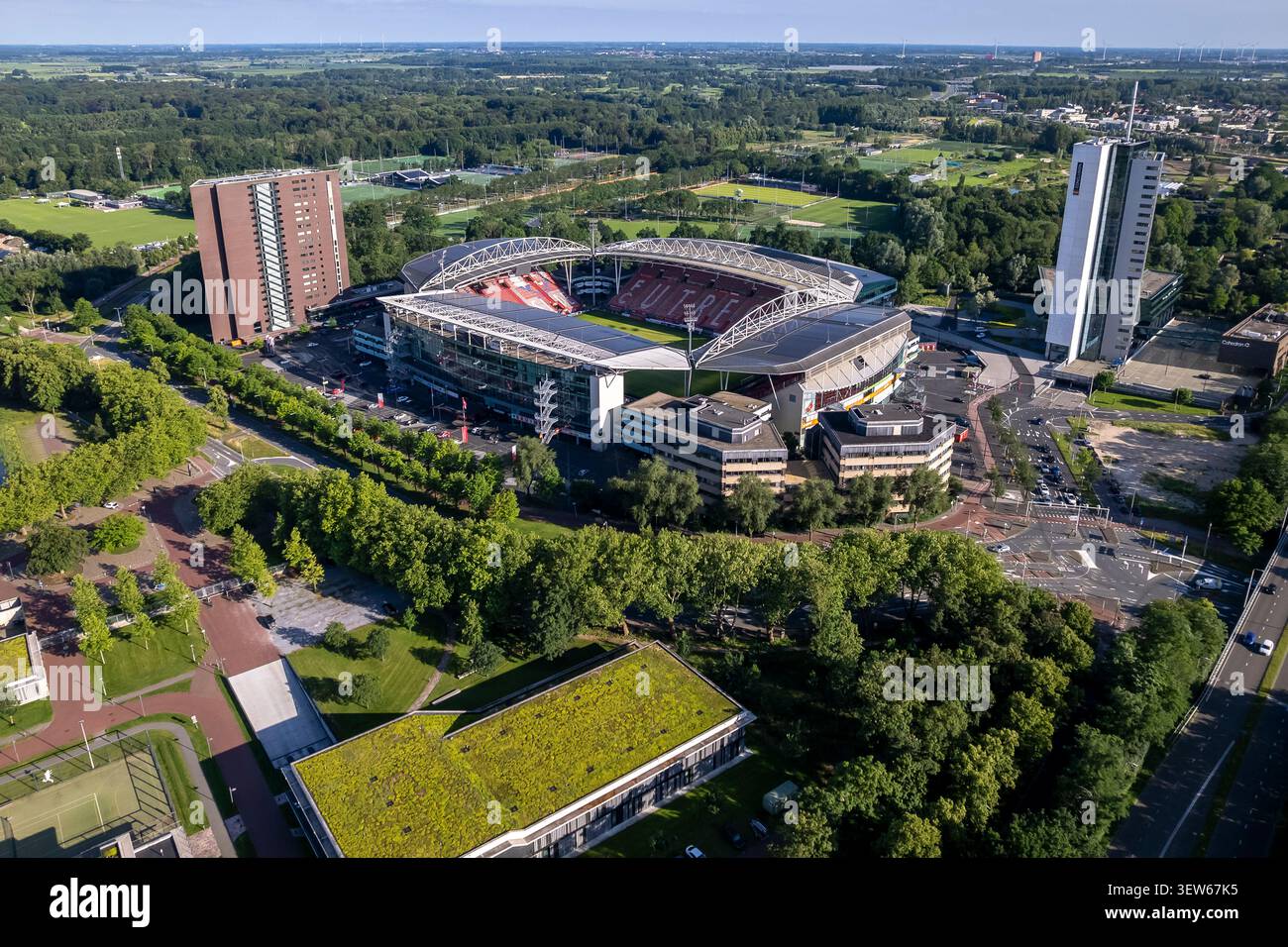 Fußballverein FC Utrecht stadion Galgenwaard von oben gesehen. Austragungsort der nationalen Luftmeisterschaft Stockfoto