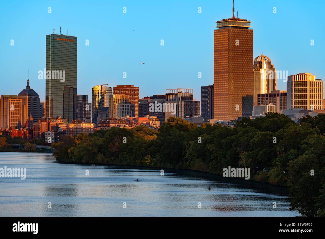 Wunderschöne malerische Aussicht auf die Skyline von Boston mit Fokus auf moderne Bürogebäude im Back Bay District Stockfoto