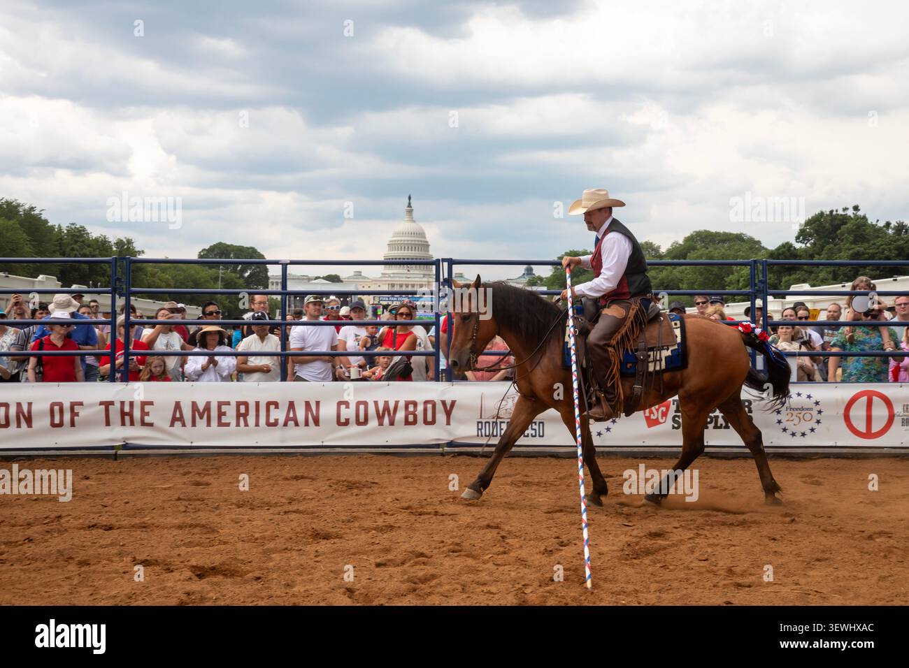 Washington, DC, USA. Juni 2026. Das Rodeo 250 findet in der National Mall im Rahmen der Great American State Fair statt. Die Messe wurde von Präsident Donald Trump anlässlich des 250. Geburtstages der Vereinigten Staaten organisiert. Quelle: Jim West/Alamy Live News Stockfoto