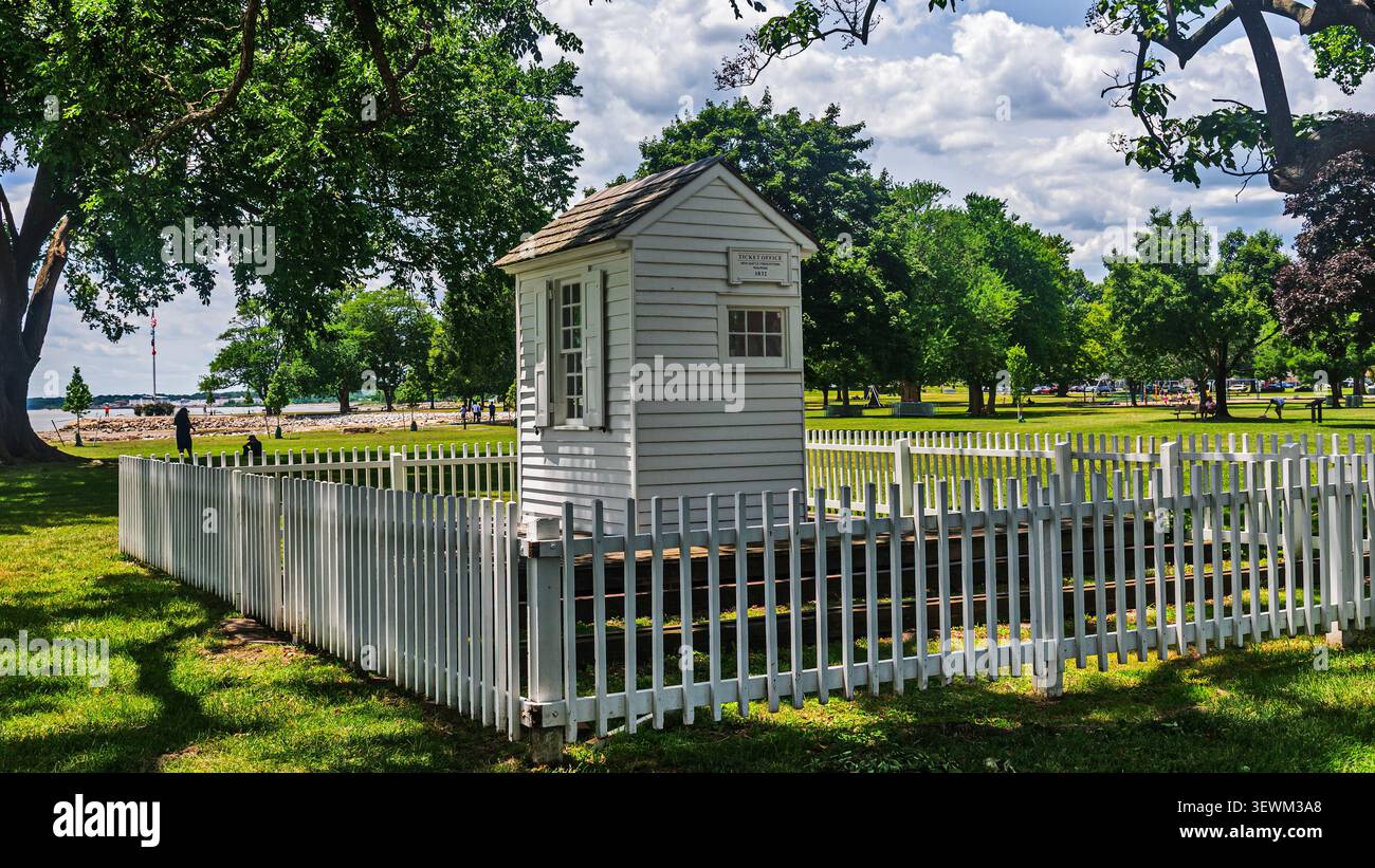 Fahrkartenschalter der Frenchtown Railroad im Battery Park. New Castle, Delaware, USA Stockfoto