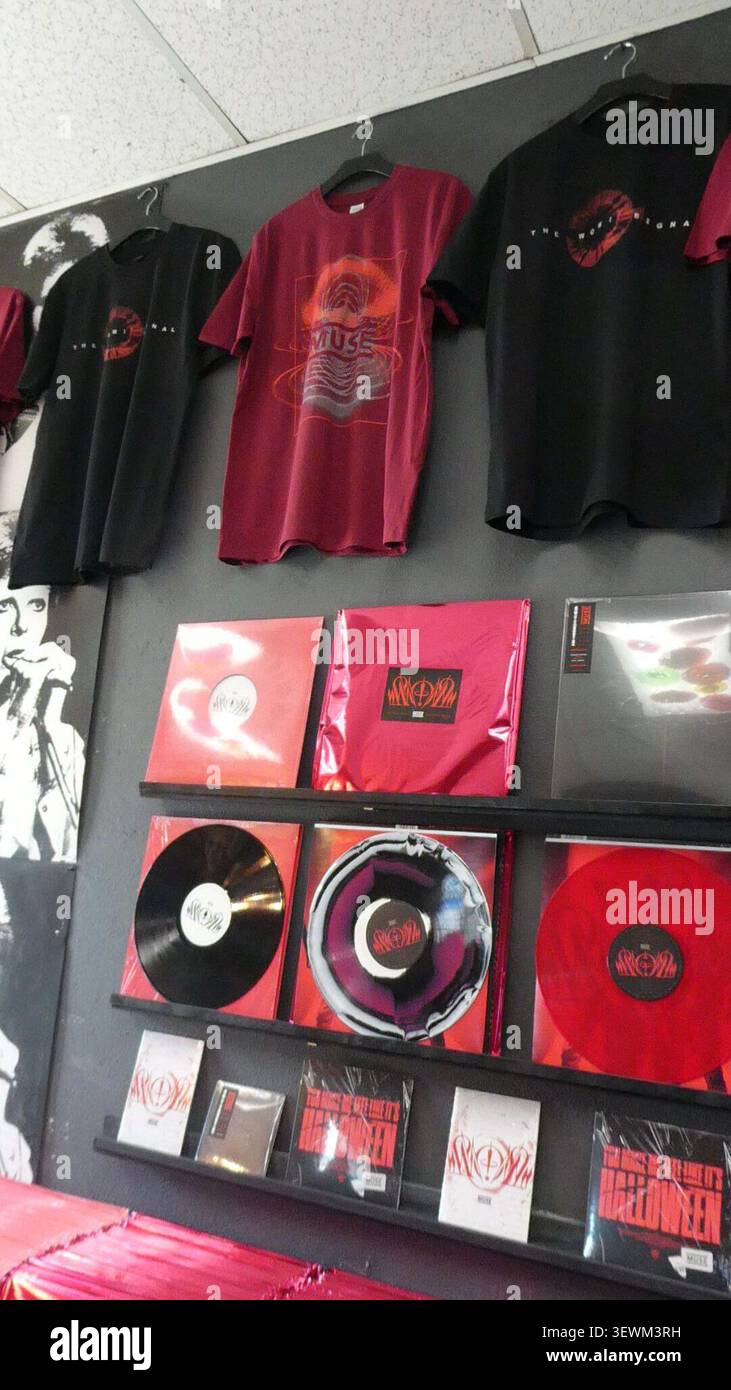 Los Angeles, Kalifornien, USA 26. Juni 2026 Muse Pop-up Shop bei Sick City Records 1381 am 26. Juni 2026 in Los Angeles, Kalifornien, USA. Foto: Barry King/Alamy Stock Photo Stockfoto