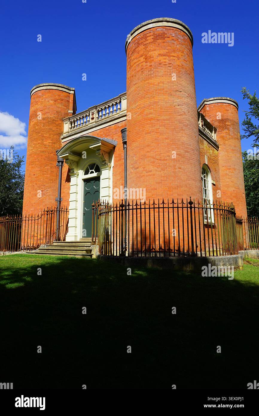 Queen Anne's Sommerhouse im Old Warden Stockfoto