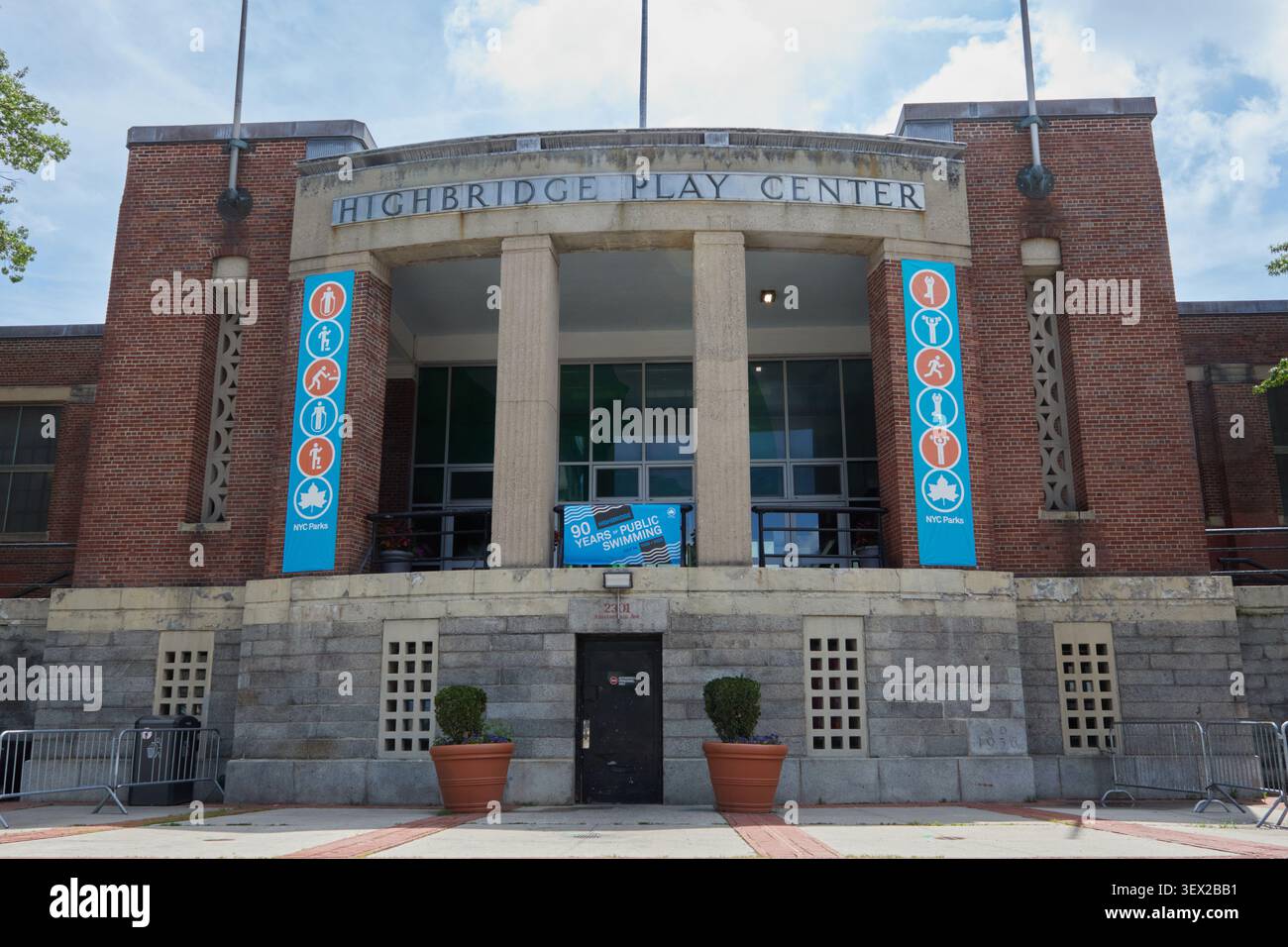 Eintritt zum Highbridge Play Center, einem Erholungszentrum in Washington Heights, New York City Stockfoto