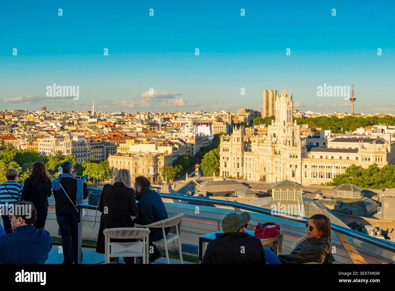 Spanien, Madrid, allgemeine Ansicht vom Circulos de Bellas Artes Gebäude Stockfoto