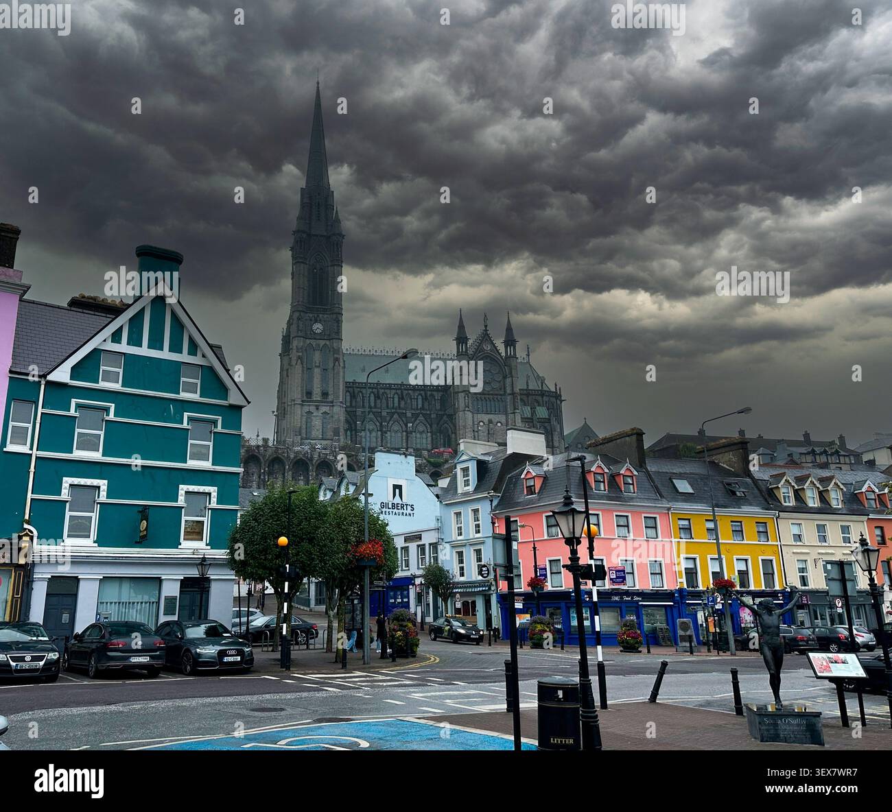 Farbenfrohe Uferpromenade von Cobh, County Cork, Irland Stockfoto