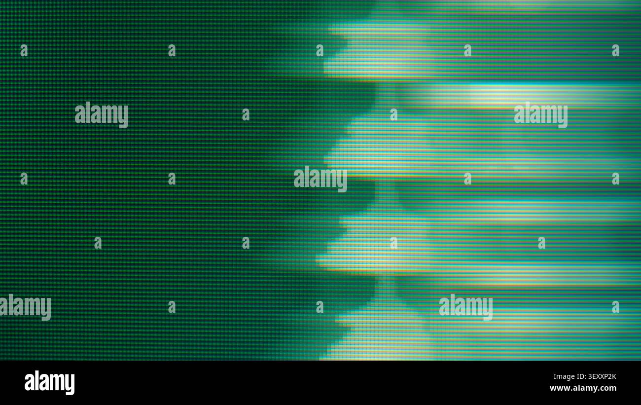 Grüner Bildschirm mit digitalem Glitch mit horizontalen Scanlinien und Pixelverzerrung Stockfoto