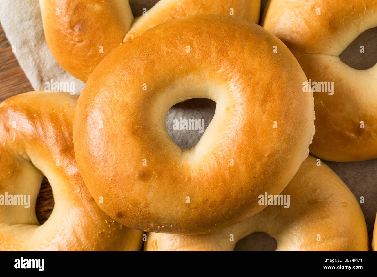 Selbstgemachte Bio-Bagels zum Frühstück Stockfoto